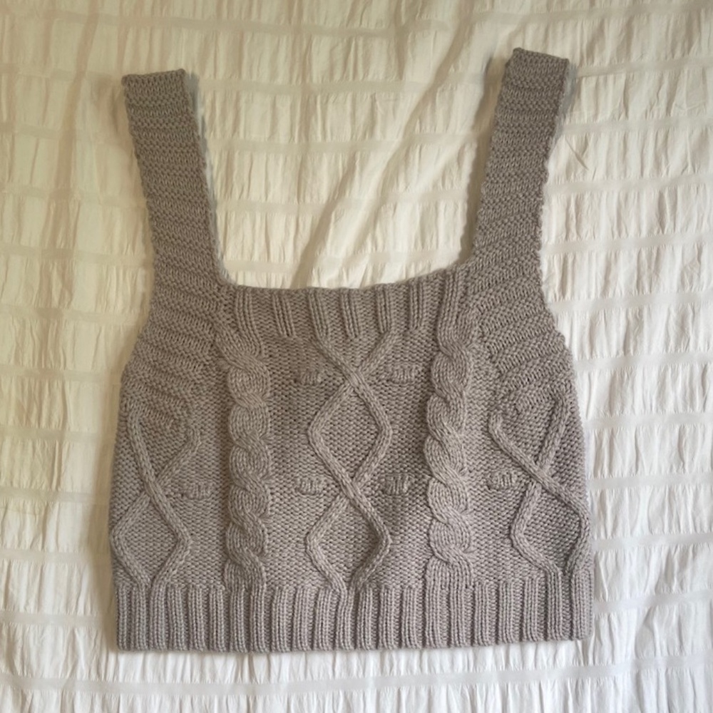 Kendall & Kylie Knit Sweater Tank Vest in Taupe/Brown - Size Small